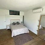 Gasthuis Olivo De Reis 3*